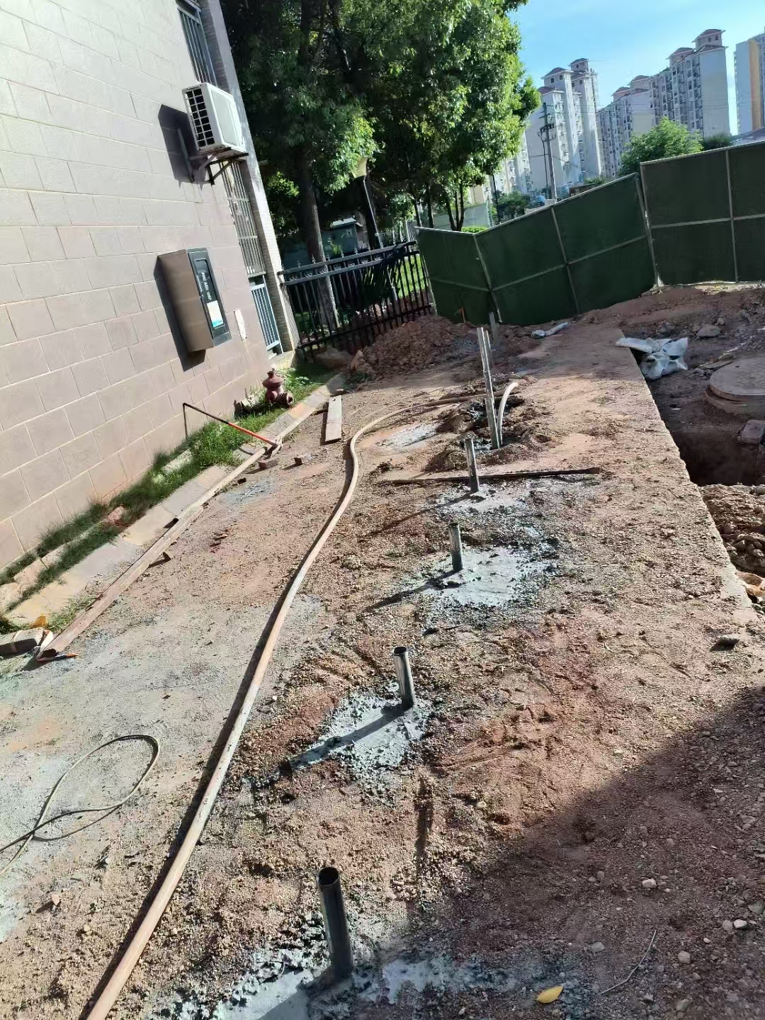 鹰手营子矿自建房地基下沉加固